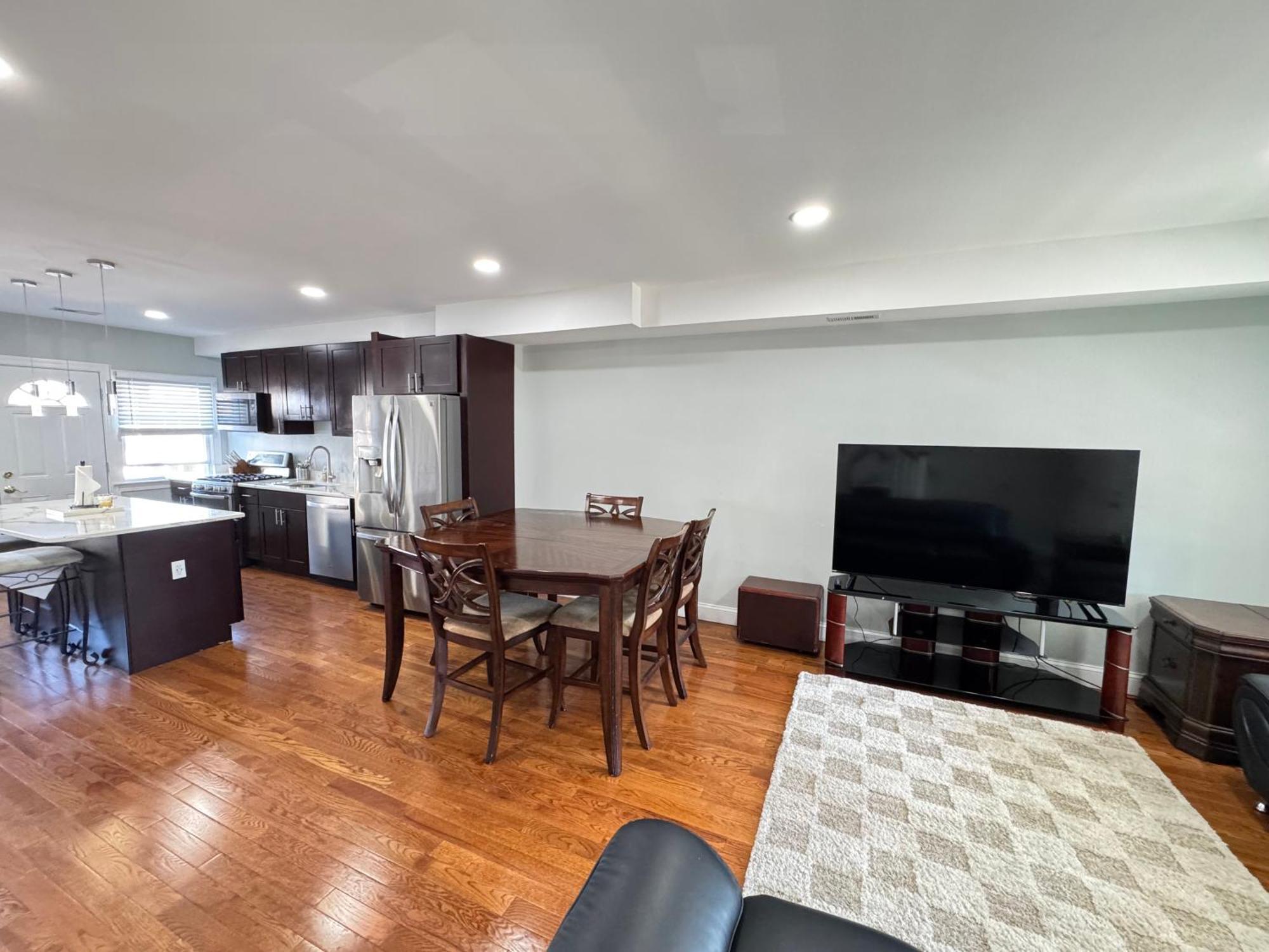 Holiday home Beautiful 3br Updated House Dc - Private Parking
