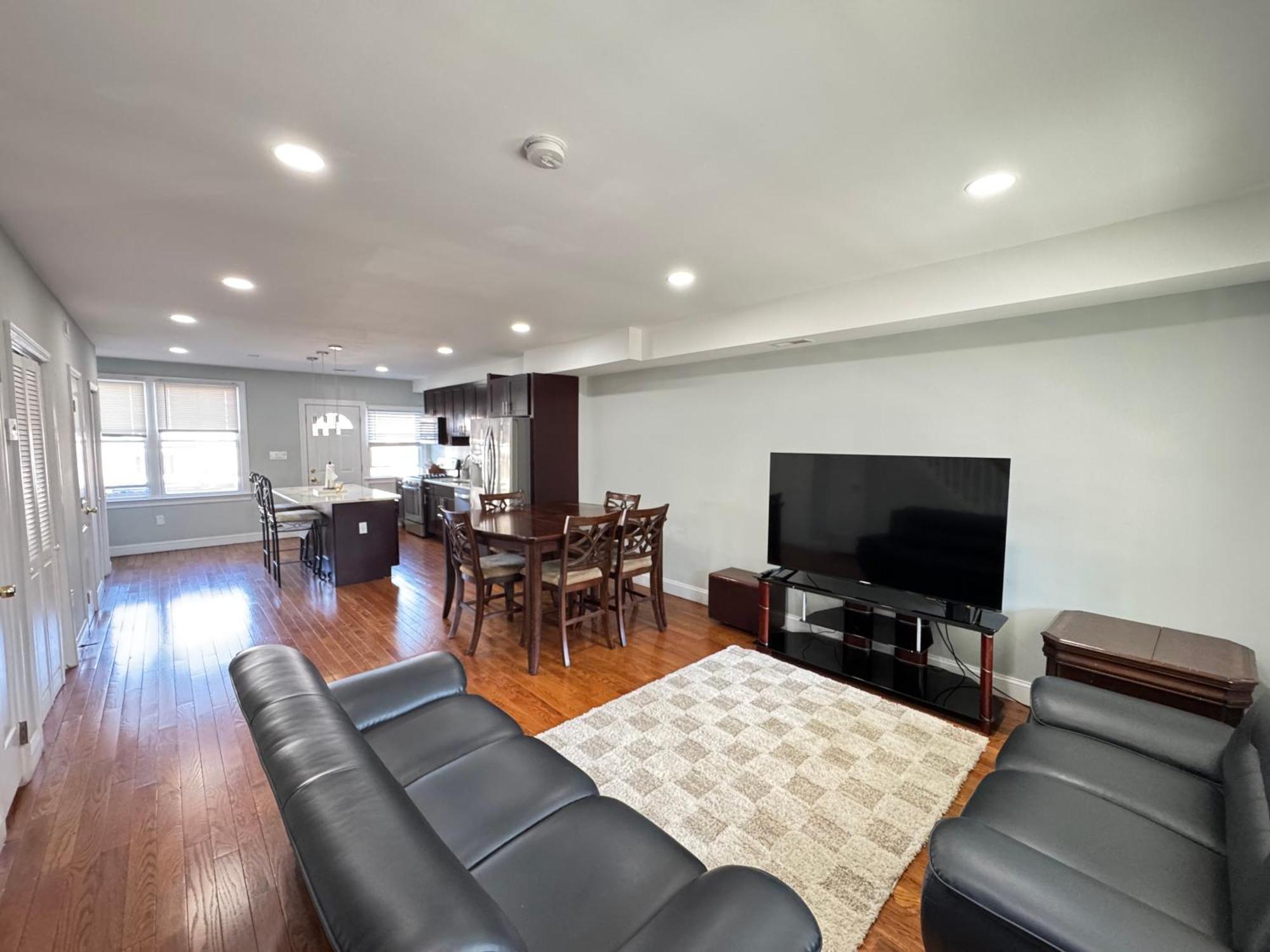 Holiday home Beautiful 3br Updated House Dc - Private Parking *